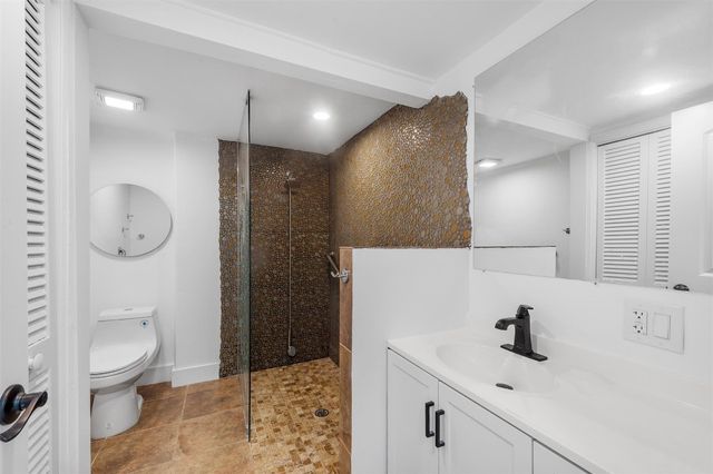 6840 SW 3rd Street, Miami, FL 33144