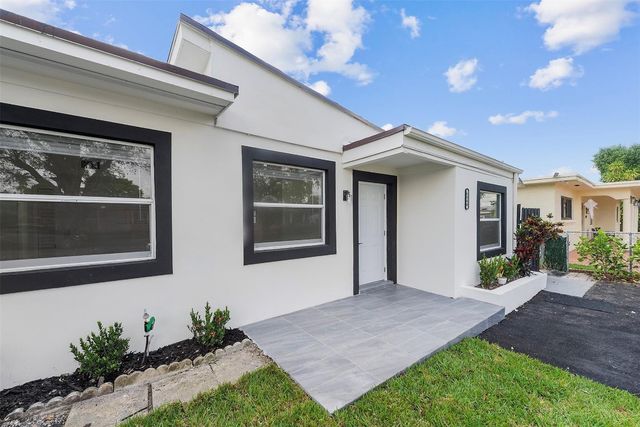 6840 SW 3rd Street, Miami, FL 33144