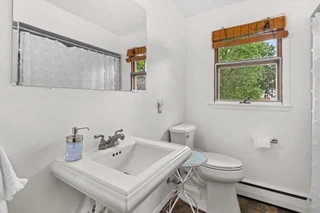 630 E Center STREET, Juneau, WI 53039