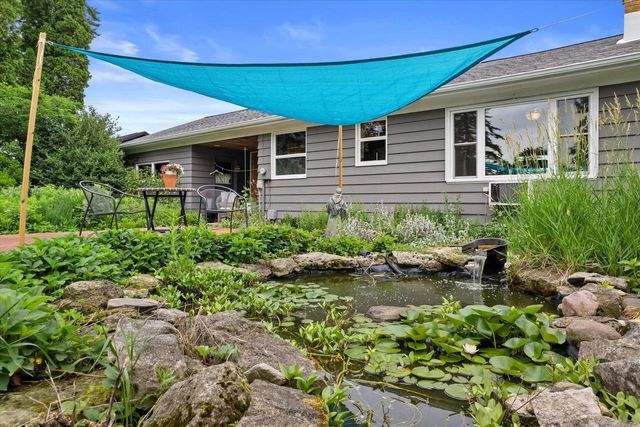 630 E Center STREET, Juneau, WI 53039