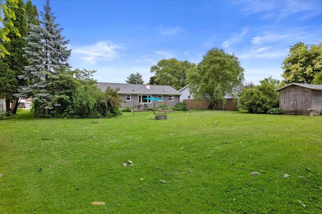 630 E Center STREET, Juneau, WI 53039