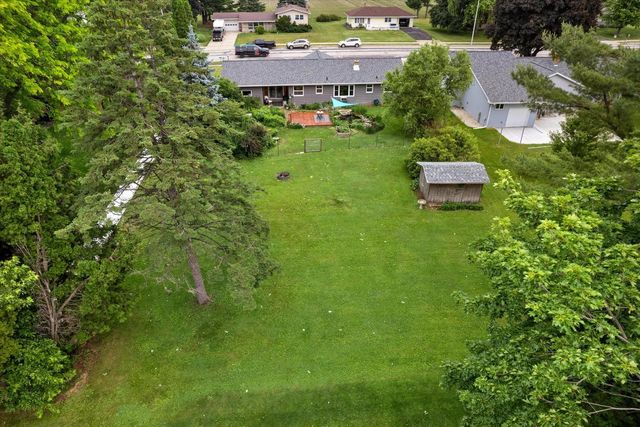 630 E Center STREET, Juneau, WI 53039