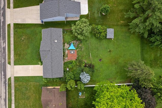 630 E Center STREET, Juneau, WI 53039