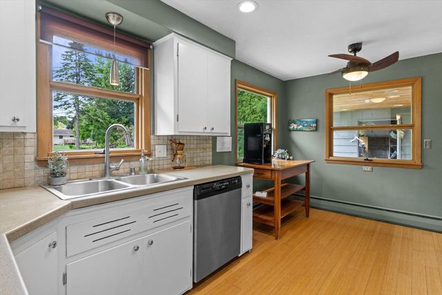 630 E Center STREET, Juneau, WI 53039