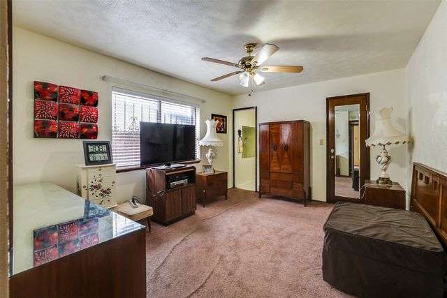 7110 Field View, Dallas, TX 75249