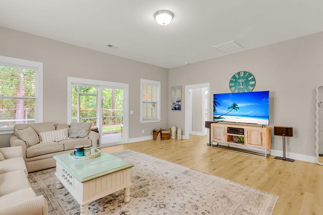 161 Brightwood Drive, Huger, SC 29450