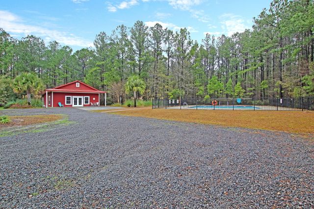 161 Brightwood Drive, Huger, SC 29450