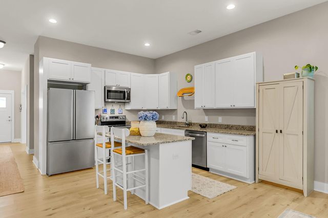 161 Brightwood Drive, Huger, SC 29450