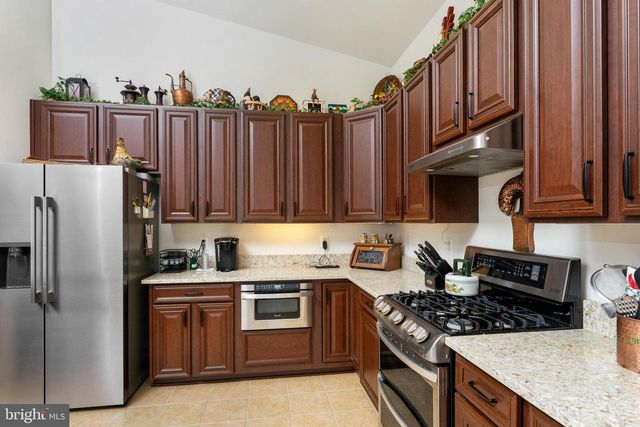 4079 GREAT HARVEST CT, Dumfries, VA 22025