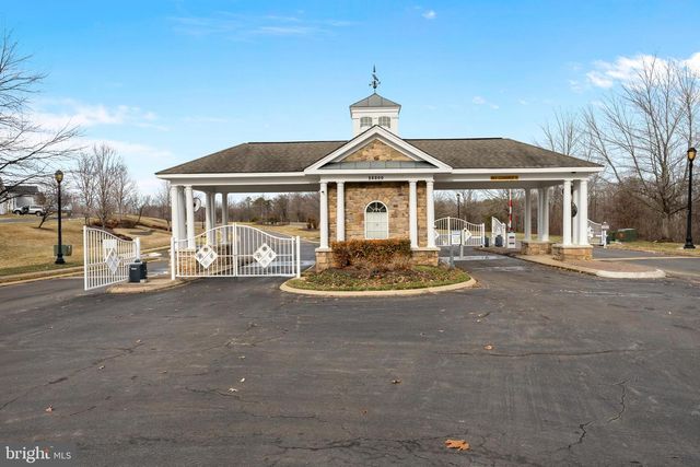 4079 GREAT HARVEST CT, Dumfries, VA 22025