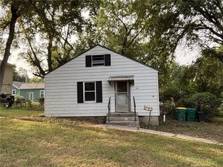 210 Coronado Road, Bonner Springs, KS 66012