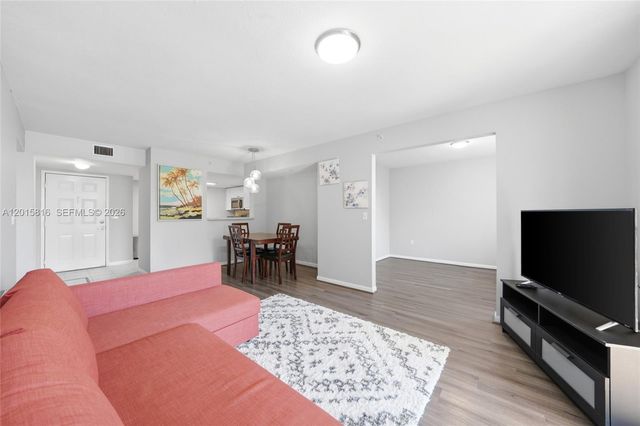 520 SE 5th Ave 2501, Fort Lauderdale, FL 33301