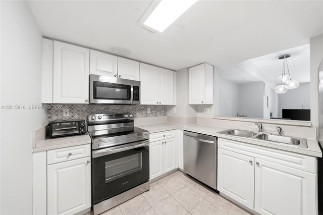 520 SE 5th Ave 2501, Fort Lauderdale, FL 33301