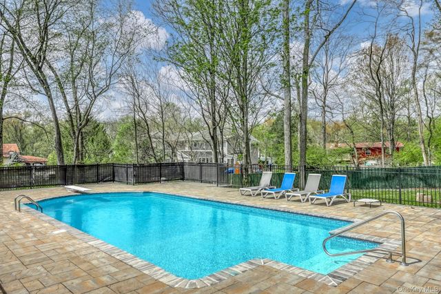 13 Gladwyne Court, Spring Valley, NY 10977