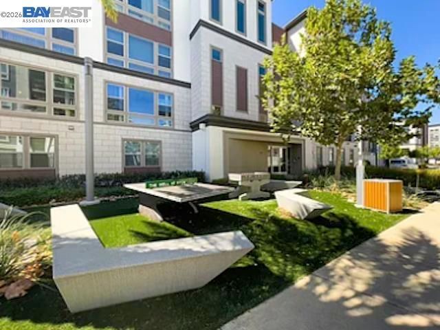 5552 Holly Bay Ave D, Dublin, CA 94568