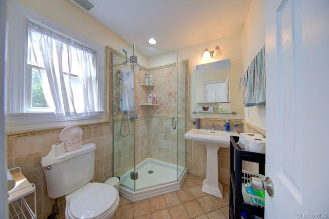 97 Chestnut Street, Mount Sinai, NY 11766