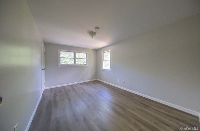 97 Chestnut Street, Mount Sinai, NY 11766