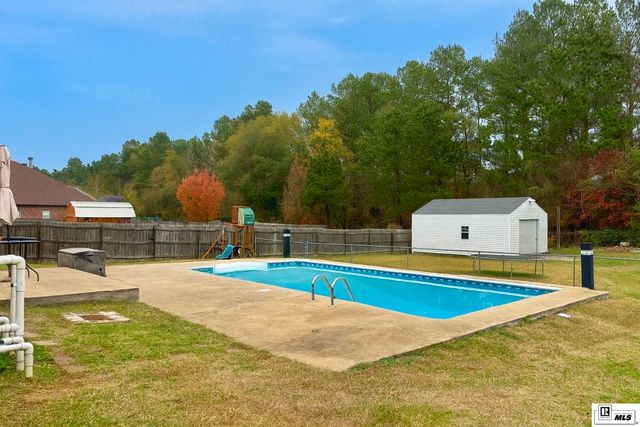 156 CURRY CREEK DRIVE, Calhoun, LA 71225