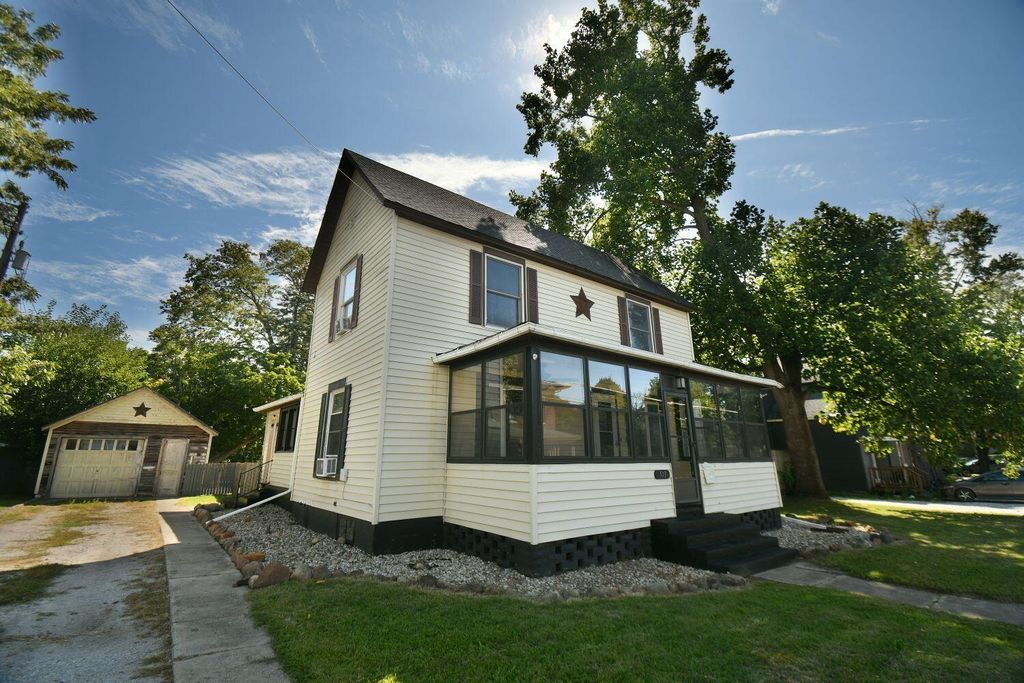 513 N College Avenue, Rensselaer, IN 47978