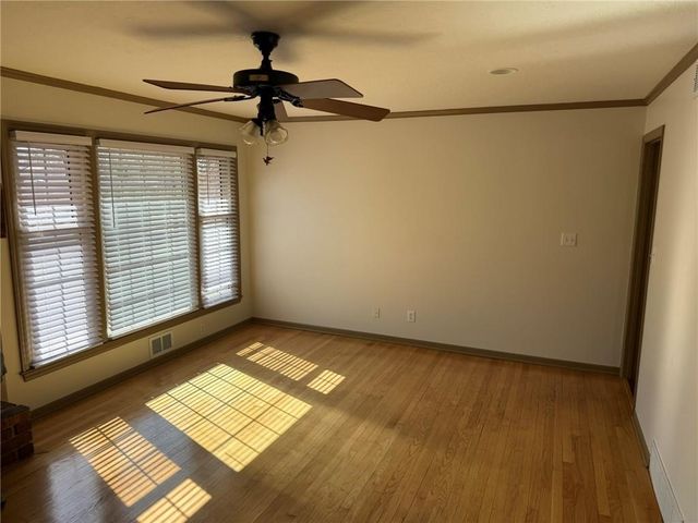 11703 E 48th Street, Kansas City, MO 64133