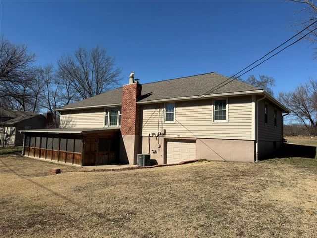 11703 E 48th Street, Kansas City, MO 64133