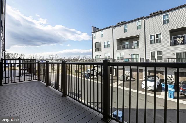 20280 NEWFOUNDLAND SQ, Ashburn, VA 20147