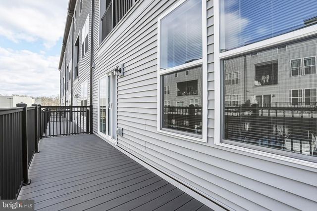 20280 NEWFOUNDLAND SQ, Ashburn, VA 20147