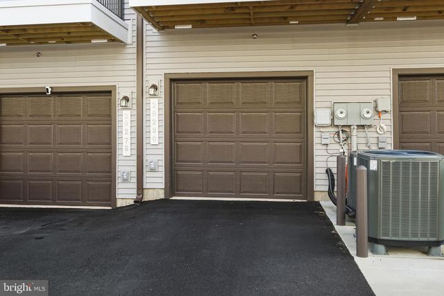 20280 NEWFOUNDLAND SQ, Ashburn, VA 20147