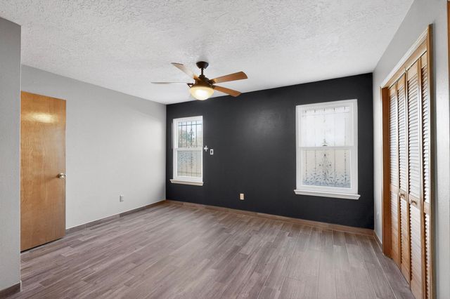 5419 Kachina Street NW, Albuquerque, NM 87120