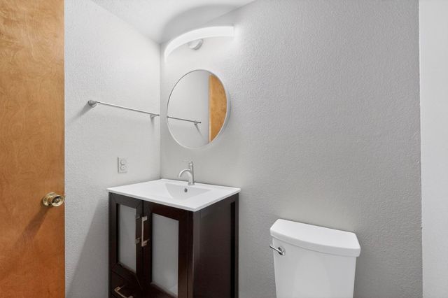 5419 Kachina Street NW, Albuquerque, NM 87120