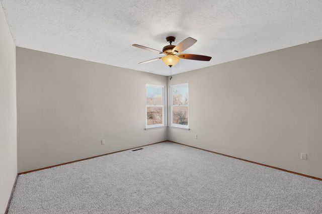 5419 Kachina Street NW, Albuquerque, NM 87120