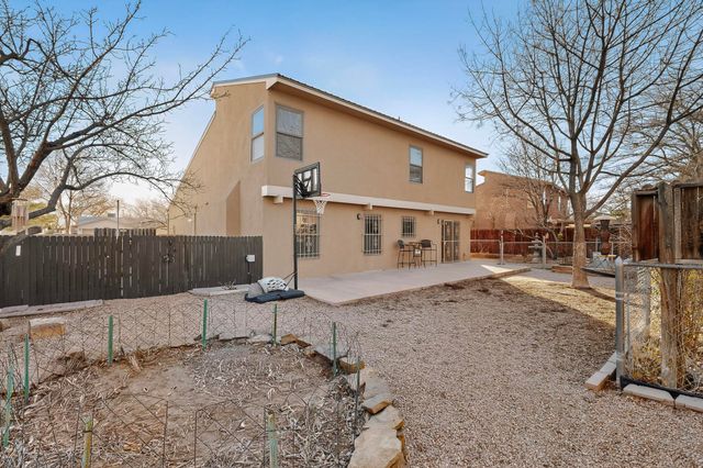 5419 Kachina Street NW, Albuquerque, NM 87120