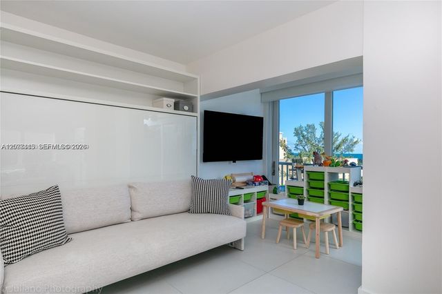 590 Ocean Drive 7C, Key Biscayne, FL 33149