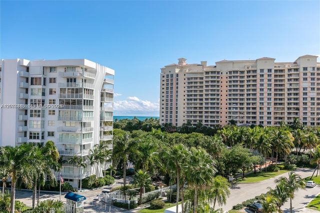590 Ocean Drive 7C, Key Biscayne, FL 33149