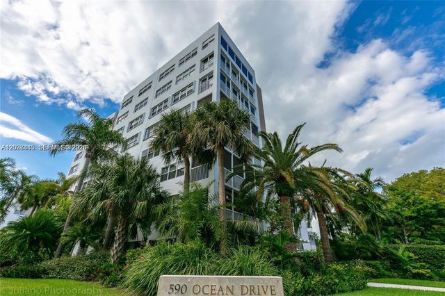 590 Ocean Drive 7C, Key Biscayne, FL 33149