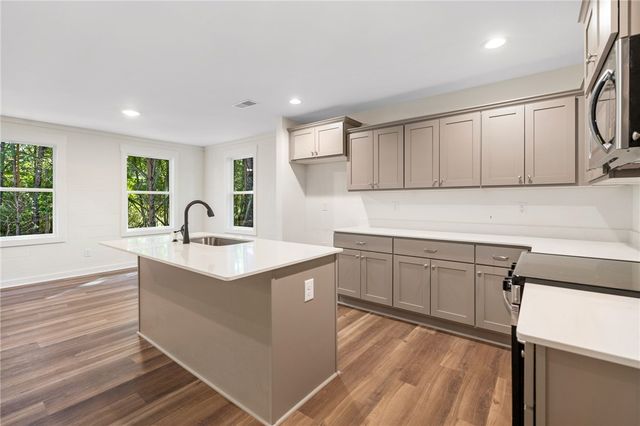410 N Palmetto Street, Liberty, SC 29657