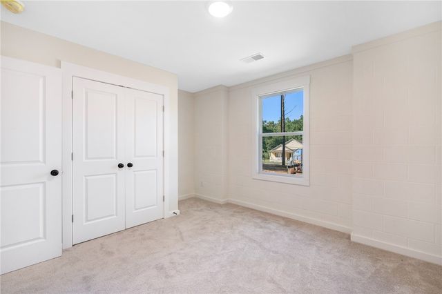 410 N Palmetto Street, Liberty, SC 29657