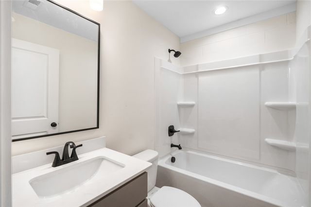 410 N Palmetto Street, Liberty, SC 29657