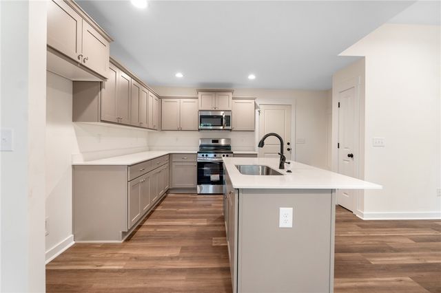 410 N Palmetto Street, Liberty, SC 29657