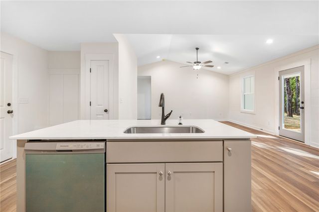 410 N Palmetto Street, Liberty, SC 29657