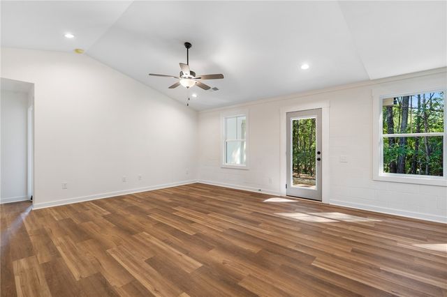 410 N Palmetto Street, Liberty, SC 29657