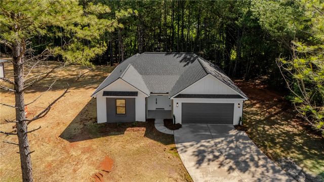 410 N Palmetto Street, Liberty, SC 29657