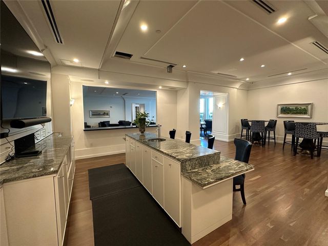 1350 MAIN STREET 1401, Sarasota, FL 34236