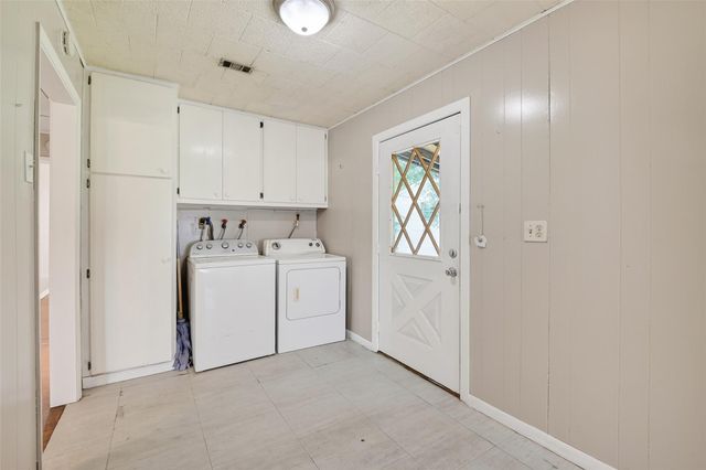 602 Parkway Street, Baytown, TX 77520