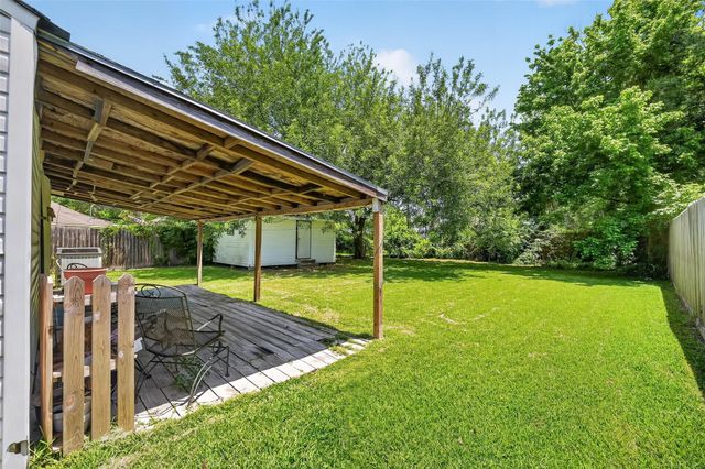 602 Parkway Street, Baytown, TX 77520