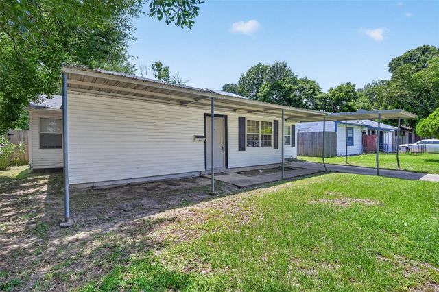 602 Parkway Street, Baytown, TX 77520