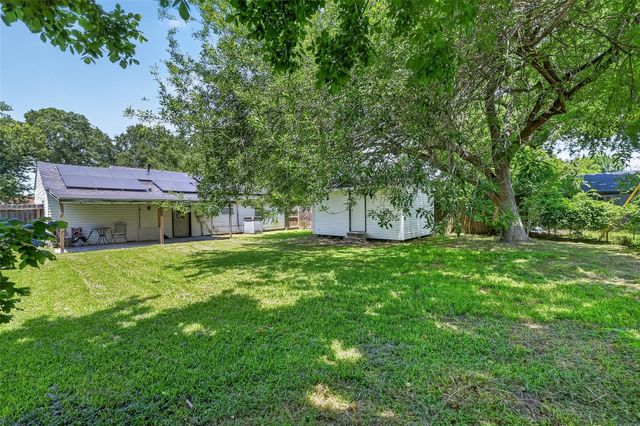 602 Parkway Street, Baytown, TX 77520