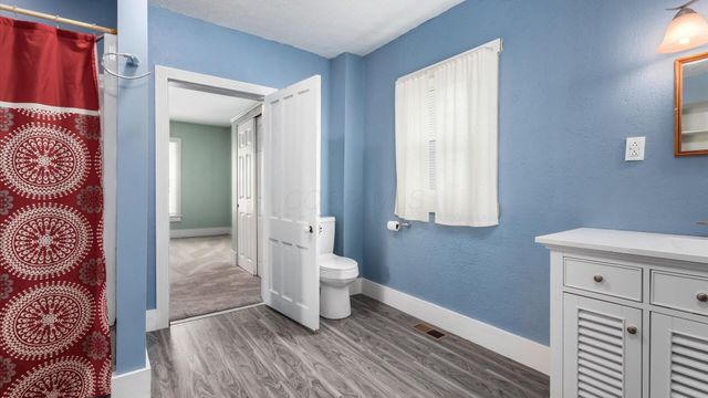 64 W Harrison Street, Newark, OH 43055