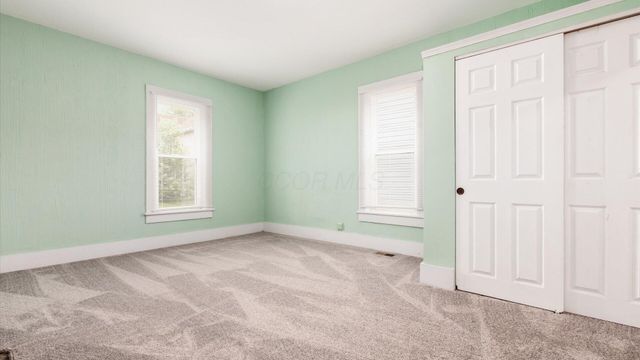 64 W Harrison Street, Newark, OH 43055