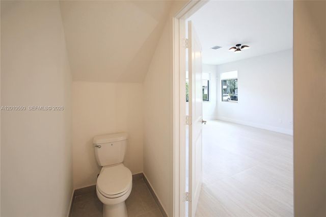8370 NW 49th St 8370, Doral, FL 33166